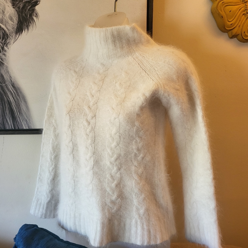Rabbit Hair/Lambswool Mix Off-White Sweater sz 14/16 Chain Knit Design